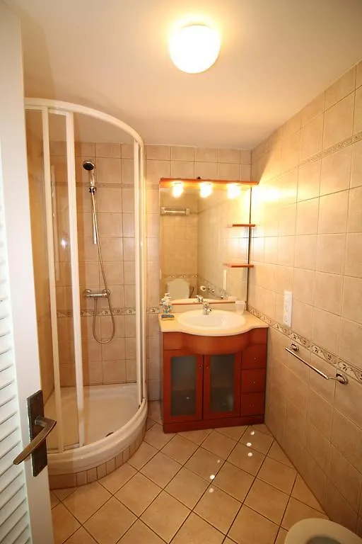 Apartment Ferienwohnung Global Immo 2167 Franciska Roses